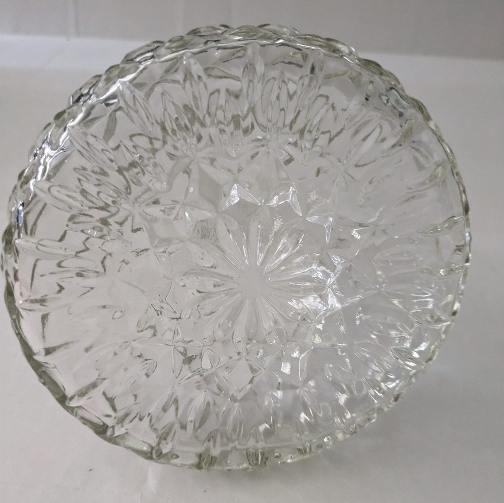 Vintage GLASS WINE DECANTER CRYSTAL PRESSED GLASS WINE DECANTER w/rubber stopper - Picture 5 of 7